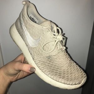 Nike Flyknit!! *LAST CHANCE TO BUY*